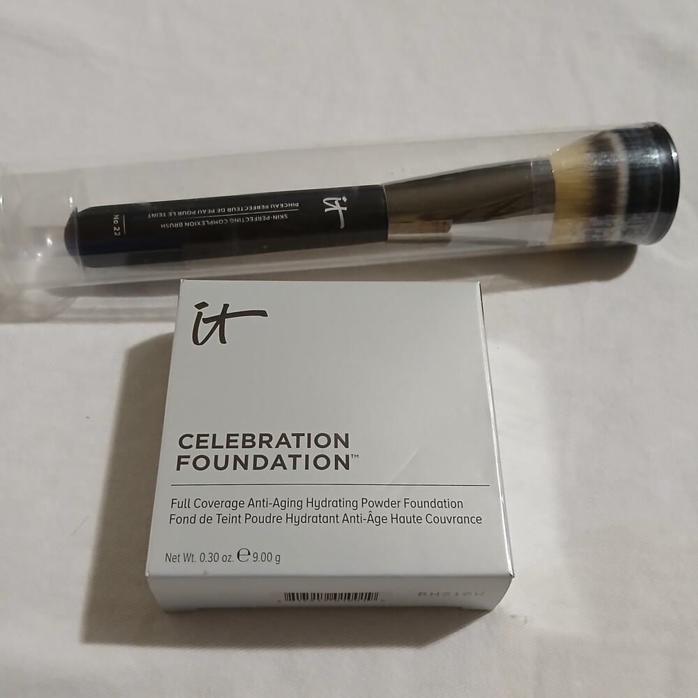 IT Celebration Foundation (Fair) AND IT No22 Skin-Perfecting Complexion Brush